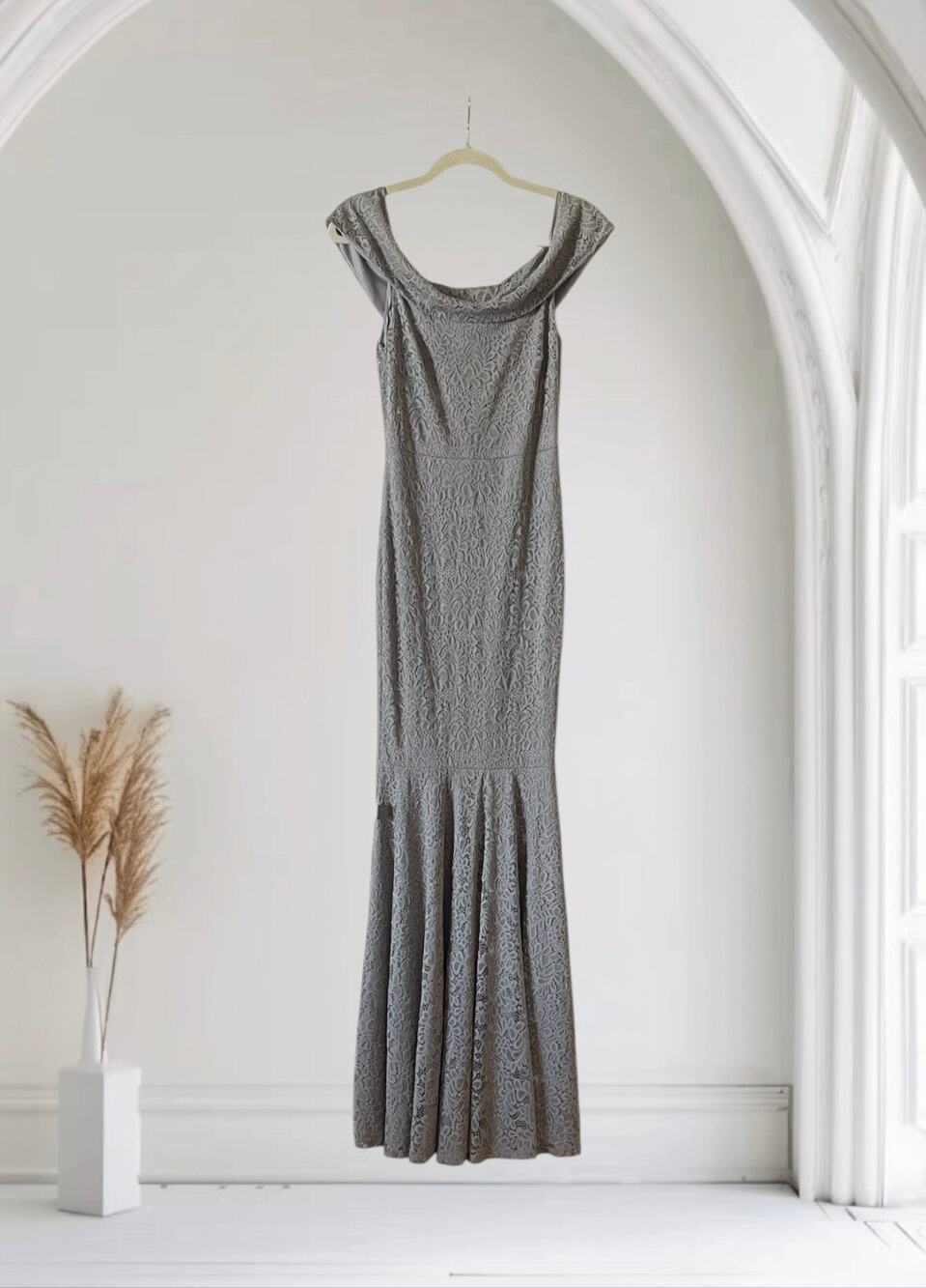 Windsor Sexy Formal Mermaid Lace Dress Gray Small